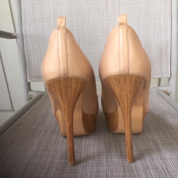 BAKERS Tan Shimmer Leather Platform Wood Heels - Picture 6 of 8